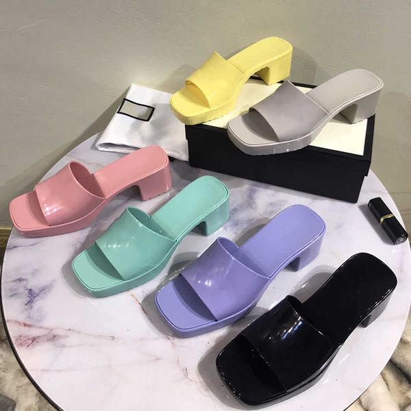 dearfoam sandal slippers: luxury women's flat fuzzy slides in candy colors. perfect winter fashion classics with platform sandals and o, Black
dearfoam sandal slippers: luxury women's flat fuzzy slides in candy colors. perfect winter fashion classics with platform sandals and o, Black