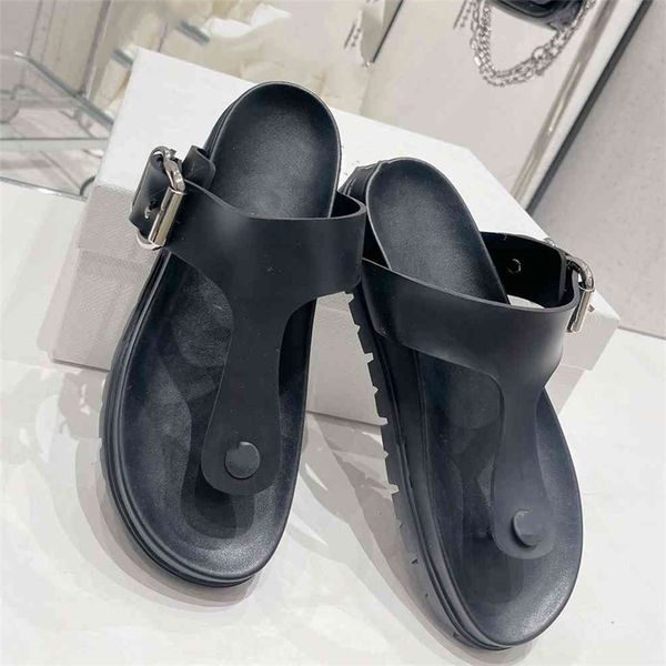 fashion slippers 2023 pradity luxury design summer men's and women's flats thick soled leather rubber lettering logo casual cartoo, Black
fashion slippers 2023 pradity luxury design summer men's and women's flats thick soled leather rubber lettering logo casual cartoo, Black
