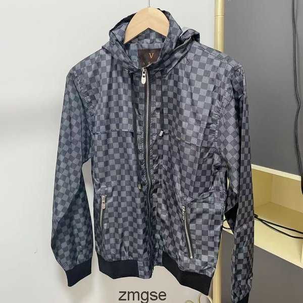 for designer mens men woman jacket coat sports fashion jackets womens sweatshirt hoodie with long sleeve zipper windbreaker man clothing as, Black;brown
for designer mens men woman jacket coat sports fashion jackets womens sweatshirt hoodie with long sleeve zipper windbreaker man clothing as, Black;brown
