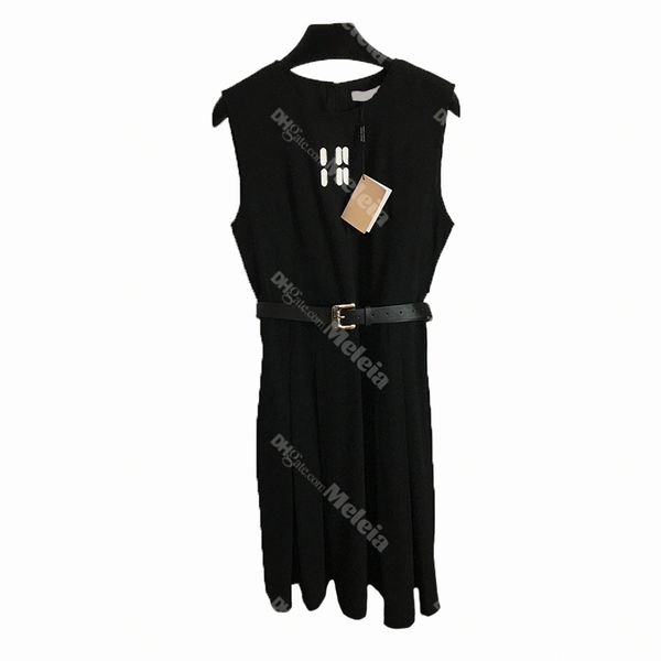 sleeveless vest dresses for women letter embroidery long dress summer vacation dresses with belt casual vintage dress, Black
sleeveless vest dresses for women letter embroidery long dress summer vacation dresses with belt casual vintage dress, Black