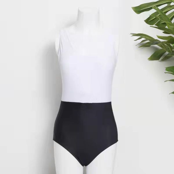 fashion womens bikini designer swimwear black white splicing conjoined underwear swimsuit woman island resort girls bathing suit swimsuits, White;black
fashion womens bikini designer swimwear black white splicing conjoined underwear swimsuit woman island resort girls bathing suit swimsuits, White;black