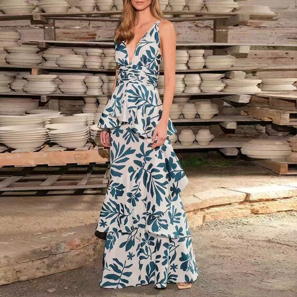 2023 dress summer new french style style printed drop strap v-neck waist slim multi layered ruffle edge long dress, Black;gray
2023 dress summer new french style style printed drop strap v-neck waist slim multi layered ruffle edge long dress, Black;gray