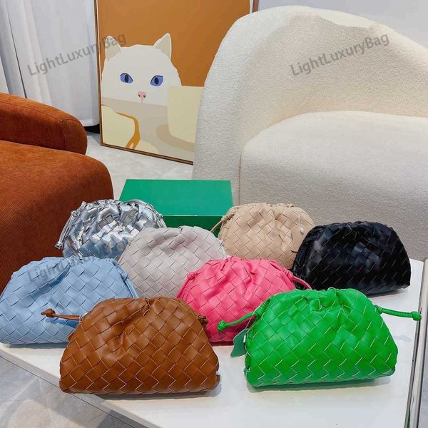 new designer weave bag classic shoulder bags women mini clutch bag woven wallet female crossbody bags solid color handbags
new designer weave bag classic shoulder bags women mini clutch bag woven wallet female crossbody bags solid color handbags