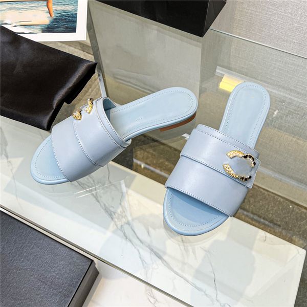 fashion slippers 2023 channel luxury design summer men flat women slope heel leather rubber letter logo casual sandals 07-01, Black
fashion slippers 2023 channel luxury design summer men flat women slope heel leather rubber letter logo casual sandals 07-01, Black