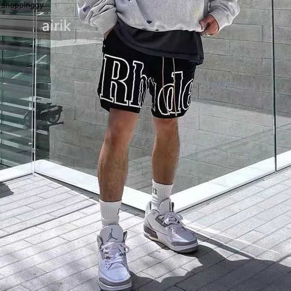 shorts rhude summer american thin fitness street high loose quick-drying sports training basketball pants tide, White;black
shorts rhude summer american thin fitness street high loose quick-drying sports training basketball pants tide, White;black