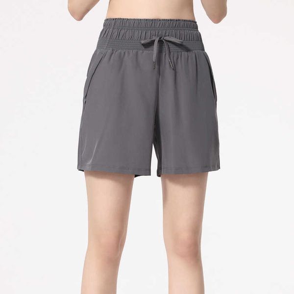 lulus summer high waist sports women's loose and slim capris running training fitness shorts yoga pants
lulus summer high waist sports women's loose and slim capris running training fitness shorts yoga pants