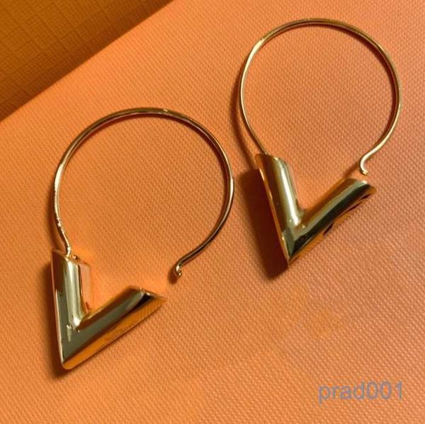 luxury designer jewelry women earring letter v hoop copper gold plated elegant wing charm earrings fashion jewelry new style, Golden;silver
luxury designer jewelry women earring letter v hoop copper gold plated elegant wing charm earrings fashion jewelry new style, Golden;silver