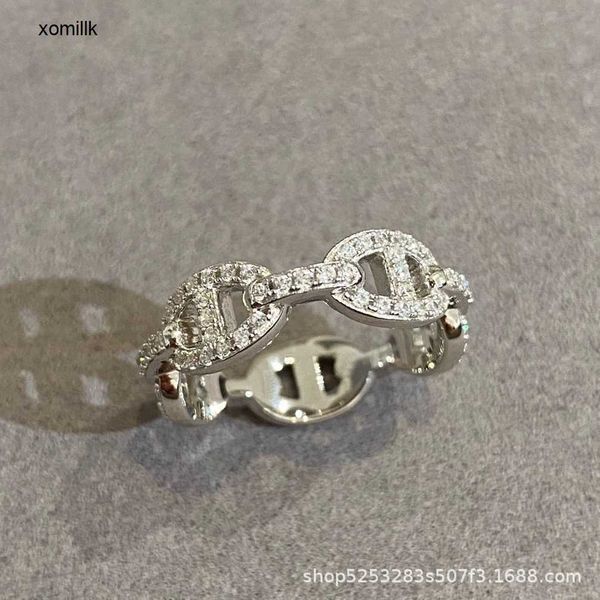 hermm designer necklace band rings v golden pig nose carbon inlaid with 18k white gold hollow out versatile fashion women s jewelry fqm0, Silver
hermm designer necklace band rings v golden pig nose carbon inlaid with 18k white gold hollow out versatile fashion women s jewelry fqm0, Silver