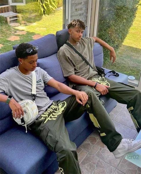 2023 minus two cargos printed and spliced cargo pants trendy casual high street trousers ins super fashion jeans sweatpants 17s4, Black
2023 minus two cargos printed and spliced cargo pants trendy casual high street trousers ins super fashion jeans sweatpants 17s4, Black