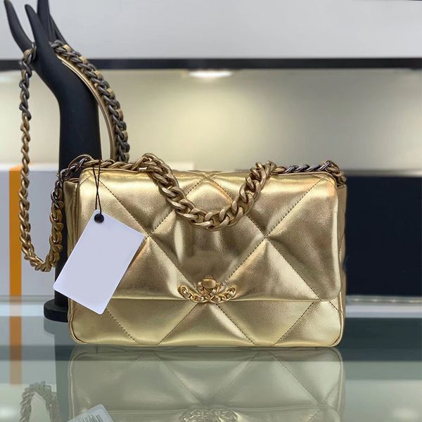 quilted designer shoulder bag crossbody woman golden totes bags fashion leather luxurys handbags calfskin metal fittings chain shoulder stra
quilted designer shoulder bag crossbody woman golden totes bags fashion leather luxurys handbags calfskin metal fittings chain shoulder stra