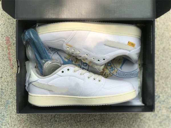 2023 basketball shoes union x jumpman 1 low og white light gray 1s outdoor running trainers sneakers with box jumpman 1 shoes
2023 basketball shoes union x jumpman 1 low og white light gray 1s outdoor running trainers sneakers with box jumpman 1 shoes
