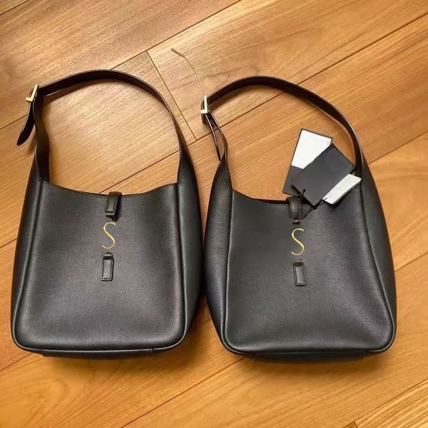 womens metal mark tote crossbody bag luxury handbag genuine leather pochette camera shoulder bag summer hourglass large designer clutch bags
womens metal mark tote crossbody bag luxury handbag genuine leather pochette camera shoulder bag summer hourglass large designer clutch bags