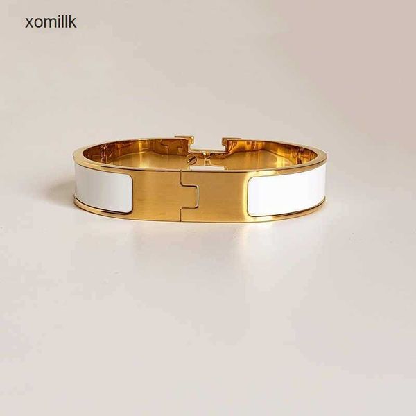 designer h letter bracelet luxury brand enamel bracelets men and women personality fashion bangles everyday accessories party wedding valent, Black
designer h letter bracelet luxury brand enamel bracelets men and women personality fashion bangles everyday accessories party wedding valent, Black
