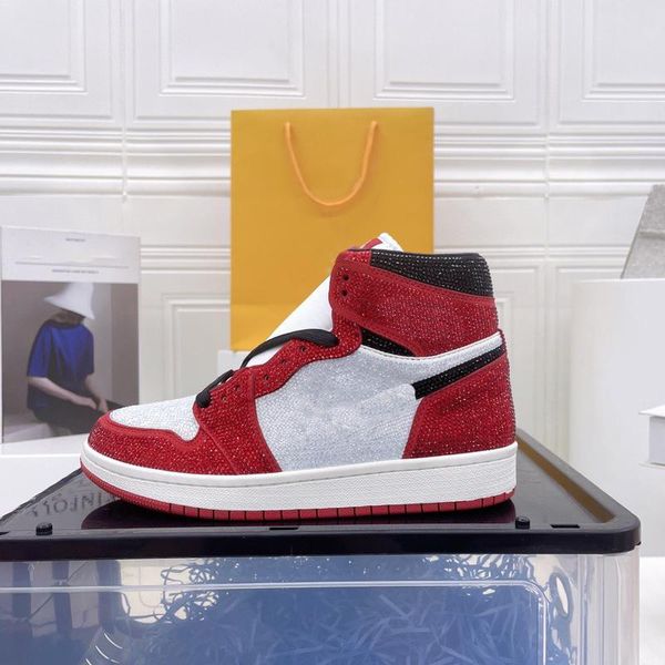 2023 fashion luxury brand shoes og full diamond jumpman 1 1s hook sneaker men women crystal casual basketball shoes high element rhinestone, Black
2023 fashion luxury brand shoes og full diamond jumpman 1 1s hook sneaker men women crystal casual basketball shoes high element rhinestone, Black