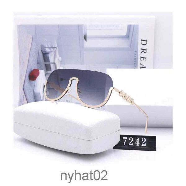 designer versage sunglass cycle luxurys fashion sport polarize round sunglasses for womens mens summer driving tourism vacation baseball sho, White;black
designer versage sunglass cycle luxurys fashion sport polarize round sunglasses for womens mens summer driving tourism vacation baseball sho, White;black