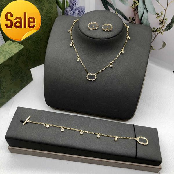 fashion necklace designer jewelry luxury initials pendant necklace golden chain diamond earring for women pearl bracelet letter 2211103d, Silver
fashion necklace designer jewelry luxury initials pendant necklace golden chain diamond earring for women pearl bracelet letter 2211103d, Silver