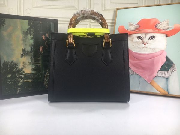 2023 5a quality luxury designer bag diana bamboo tote handle purse genuine leather canvas fashion crossbody totes hobo bags
2023 5a quality luxury designer bag diana bamboo tote handle purse genuine leather canvas fashion crossbody totes hobo bags