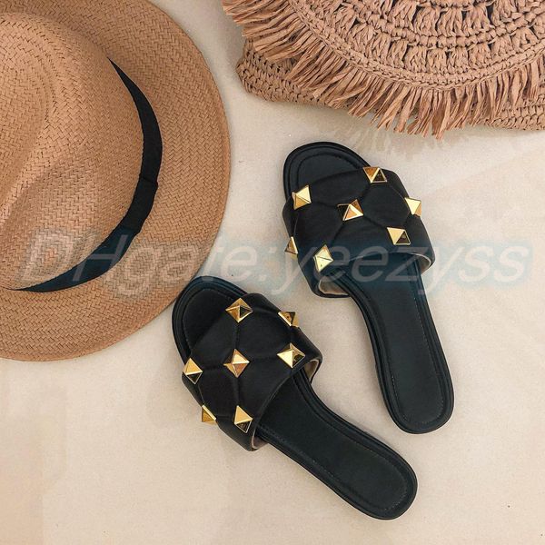 with box valentinoly''designer vt sandal roman luxury designer woman slipper stud quilted nappa leather man sandal flat rivet slid, Black
with box valentinoly''designer vt sandal roman luxury designer woman slipper stud quilted nappa leather man sandal flat rivet slid, Black