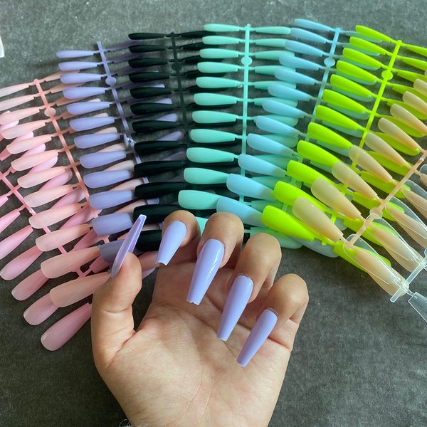 false nails 24pcs mix colors smooth super long coffin ballet press on tips for art artificial fingernails fake 230425, Red;gold
false nails 24pcs mix colors smooth super long coffin ballet press on tips for art artificial fingernails fake 230425, Red;gold