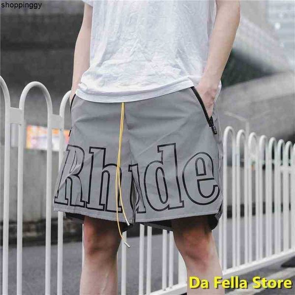 shorts rhude designer gray reflective effect inside tag us/eu size oversize knee length uk x1116 high-quality, White;black
shorts rhude designer gray reflective effect inside tag us/eu size oversize knee length uk x1116 high-quality, White;black