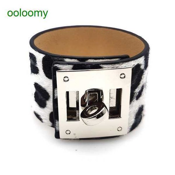 hemres designer bracelet bracelet exaggerate nightclub versatile personalized leopard pattern horse hair pu faux leather fashion wide female, Black
hemres designer bracelet bracelet exaggerate nightclub versatile personalized leopard pattern horse hair pu faux leather fashion wide female, Black
