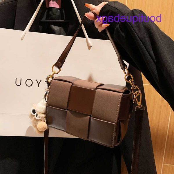 designer cassette bottegs venets bags for women online store matte texture woven small square bag trend women's cute pendant casua xqj6
designer cassette bottegs venets bags for women online store matte texture woven small square bag trend women's cute pendant casua xqj6