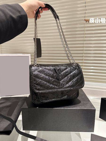 sheepskin womens shoulder bag cute tramp retro classic wax leather crossbody bag fashion lightweight quilted designer handbag luxury pack bo
sheepskin womens shoulder bag cute tramp retro classic wax leather crossbody bag fashion lightweight quilted designer handbag luxury pack bo