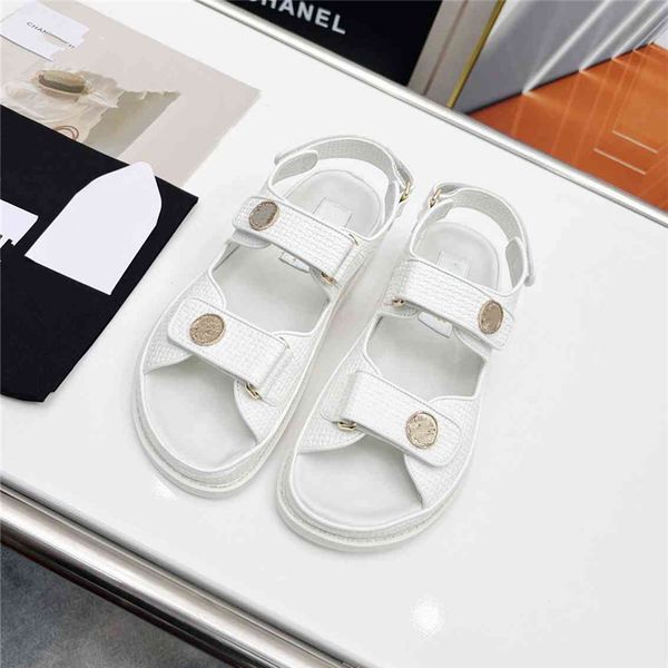 fashion women's sandals 2023 channel luxury brand letter logo summer women's high heels men's casual student flats 010-015, Black
fashion women's sandals 2023 channel luxury brand letter logo summer women's high heels men's casual student flats 010-015, Black