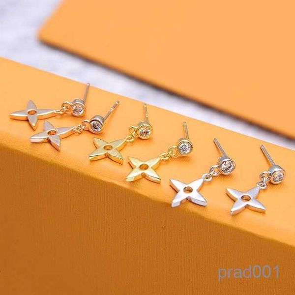 luxury designer jewelry women earring rose gold stud with four leaf flowers copper gold silver plated elegant charm earrings fashion jewelry, Golden;silver
luxury designer jewelry women earring rose gold stud with four leaf flowers copper gold silver plated elegant charm earrings fashion jewelry, Golden;silver