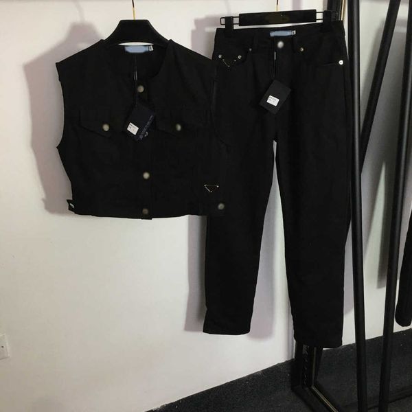 23ss womens pants set womens designer clothing denim vest jacket coat slim denim trousers set women clothes, White
23ss womens pants set womens designer clothing denim vest jacket coat slim denim trousers set women clothes, White