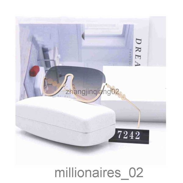 designer versage sunglass cycle luxurys fashion sport polarize sunglasses for womens mens summer driving tourism vacation shopping street sh, White;black
designer versage sunglass cycle luxurys fashion sport polarize sunglasses for womens mens summer driving tourism vacation shopping street sh, White;black
