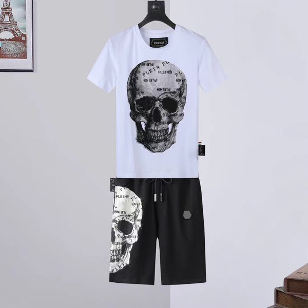 plein bear mens t shirts crystal skull tracksuit men t-shirts casual tracksuits jogger shorts sets sporting suit 14666, Gray
plein bear mens t shirts crystal skull tracksuit men t-shirts casual tracksuits jogger shorts sets sporting suit 14666, Gray