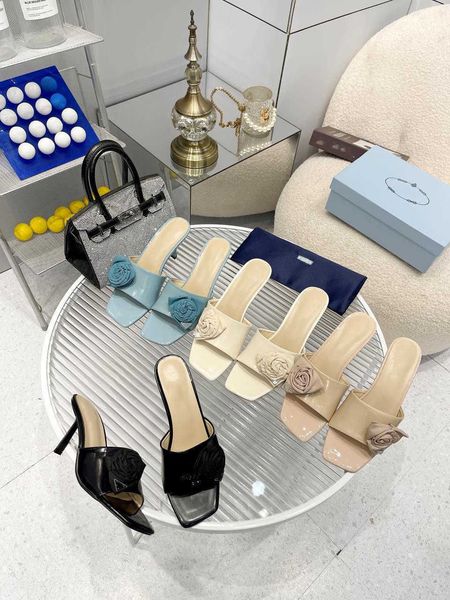 2023ss slippers womens high-heeled beach shoes summer open toe leather upper designers classic triangle buckle flower decoration mid-heels s, Black
2023ss slippers womens high-heeled beach shoes summer open toe leather upper designers classic triangle buckle flower decoration mid-heels s, Black