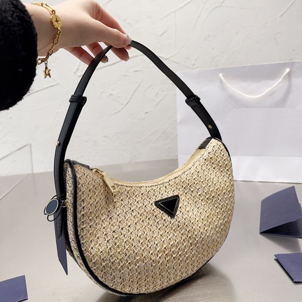 the tote bag underarm bag designer women woven handbag designers womens fashion classic large capacity solid color handbags
the tote bag underarm bag designer women woven handbag designers womens fashion classic large capacity solid color handbags