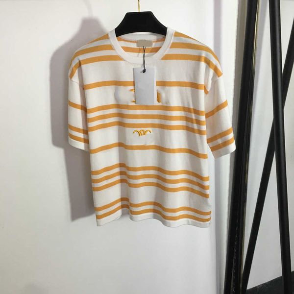 23ss womens designer clothing womens knits embroidered lettering against color striped short sleeve ice silk knitwear womens clothes, White
23ss womens designer clothing womens knits embroidered lettering against color striped short sleeve ice silk knitwear womens clothes, White