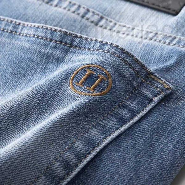 men's jeans designer jeans designer casual pants embroidered big h straight pants luxury metal business casual denim zipper acss contro, Blue
men's jeans designer jeans designer casual pants embroidered big h straight pants luxury metal business casual denim zipper acss contro, Blue