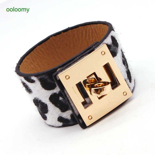 hemres designer bracelet bracelet exaggerate nightclub versatile personalized leopard pattern horse hair pu faux leather fashion wide female, Black
hemres designer bracelet bracelet exaggerate nightclub versatile personalized leopard pattern horse hair pu faux leather fashion wide female, Black