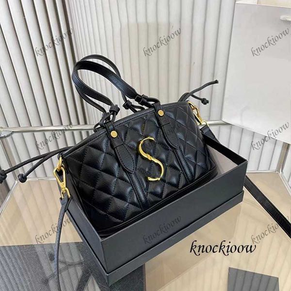 handbag bucket bag shoulder bag removable shoulder strap new crossbody bag female fashion street bag simple casual can be handheld or crossb
handbag bucket bag shoulder bag removable shoulder strap new crossbody bag female fashion street bag simple casual can be handheld or crossb