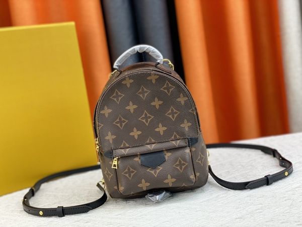 designer backpack bag purse bag luxury backpacks shoulder cross body woman or men purses card holder leather three size backpack bags
designer backpack bag purse bag luxury backpacks shoulder cross body woman or men purses card holder leather three size backpack bags