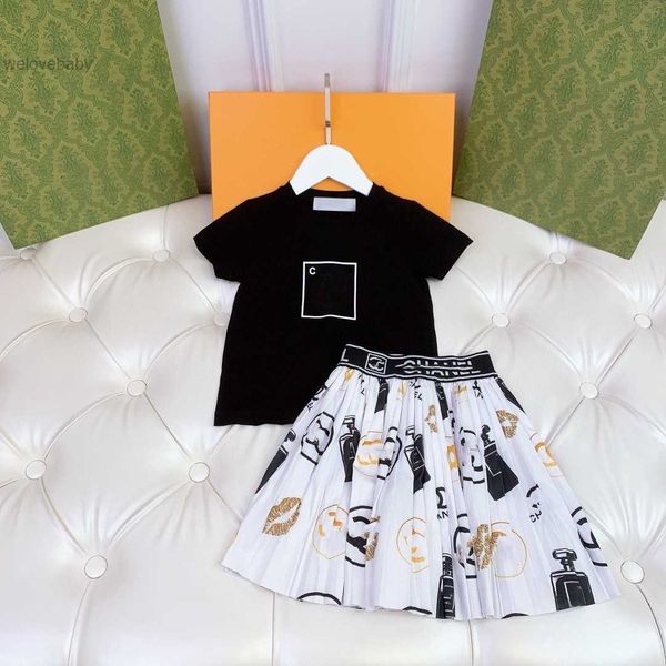 baby skirt 2pics sets kids set toddler t shirt kid designer tshirt clothing boy girl tracksuits short sleeve suits luxury brand summer shirt, White
baby skirt 2pics sets kids set toddler t shirt kid designer tshirt clothing boy girl tracksuits short sleeve suits luxury brand summer shirt, White