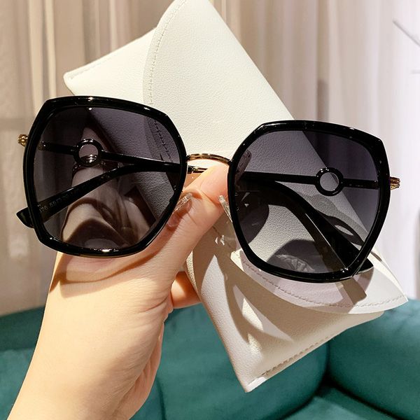 new sunglasses net red men's and women's brand sunglasses travel square glasses fashion metal all-match trend sunglasses, White;black
new sunglasses net red men's and women's brand sunglasses travel square glasses fashion metal all-match trend sunglasses, White;black