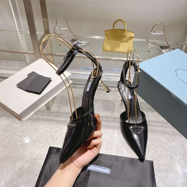 luxury dress shoes logo printed high-heeled leather pumps black white prad slingback wedding sandal fashion women designer heels party sanda
luxury dress shoes logo printed high-heeled leather pumps black white prad slingback wedding sandal fashion women designer heels party sanda