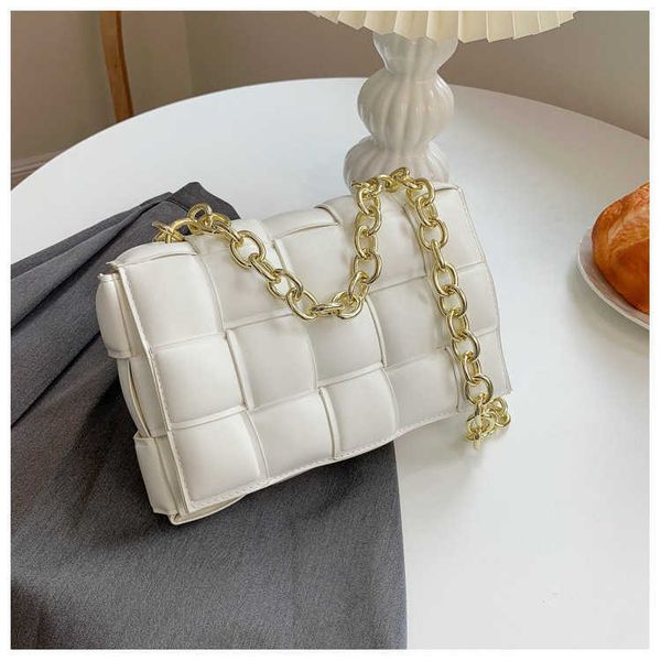 shoulder bags designer womens batega bag luxurys one cassette botegas pillow woven autumn winter new leather small pm30
shoulder bags designer womens batega bag luxurys one cassette botegas pillow woven autumn winter new leather small pm30