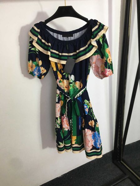23ss women dress womens designer clothing summer dresses floral print lotus collar lace-up waist tucked short-sleeved dress womens clothing, Black;gray
23ss women dress womens designer clothing summer dresses floral print lotus collar lace-up waist tucked short-sleeved dress womens clothing, Black;gray