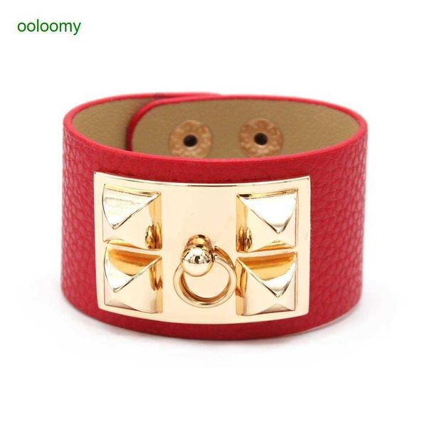 hemres designer bracelet punk style exaggerated large rivet bracelet alloy casual couple lychee pattern pu leather 9o4a, Black
hemres designer bracelet punk style exaggerated large rivet bracelet alloy casual couple lychee pattern pu leather 9o4a, Black