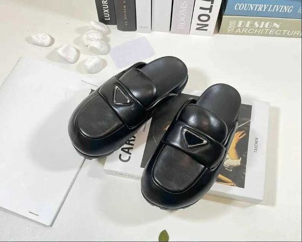 beach slippers classic designer lazy flat baotou flip flops leather luxury lady slides suede letter women shoes cowhide metal sandals large, Black
beach slippers classic designer lazy flat baotou flip flops leather luxury lady slides suede letter women shoes cowhide metal sandals large, Black
