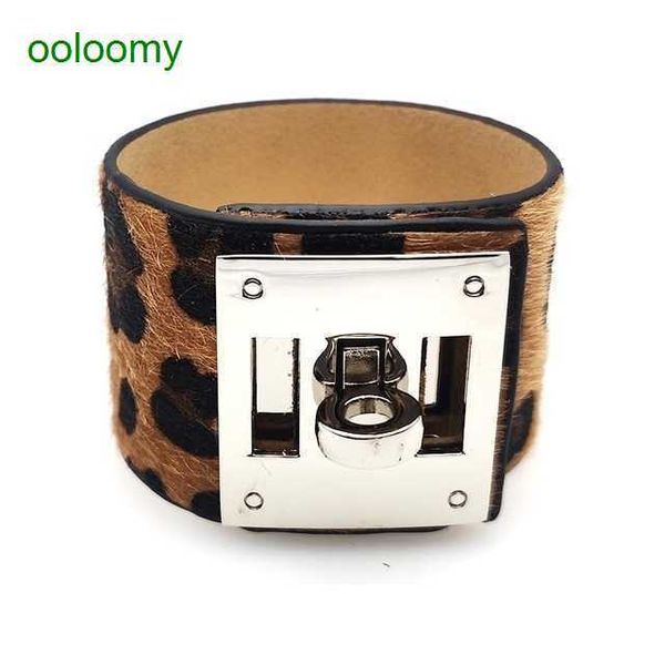 hemres designer bracelet bracelet exaggerate nightclub versatile personalized leopard pattern horse hair pu faux leather fashion wide female, Black
hemres designer bracelet bracelet exaggerate nightclub versatile personalized leopard pattern horse hair pu faux leather fashion wide female, Black