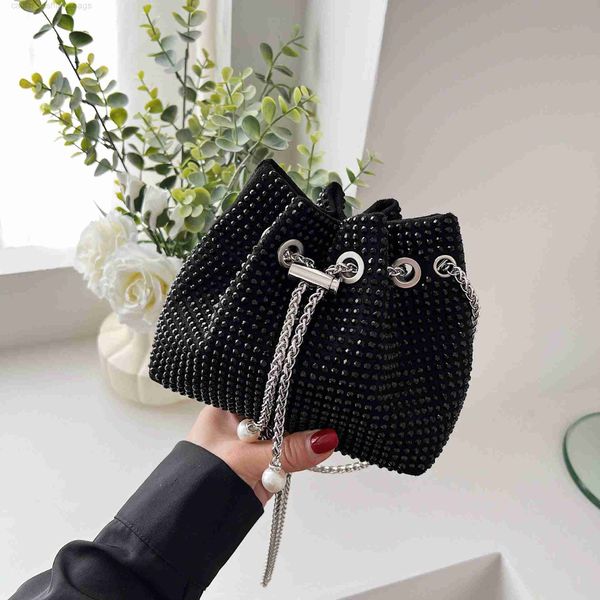 shoulder bags 2023 new fashion bright diamond bucket bag niche ins chain messenger bag women's crossbody shoulder handbags luxury bags
shoulder bags 2023 new fashion bright diamond bucket bag niche ins chain messenger bag women's crossbody shoulder handbags luxury bags