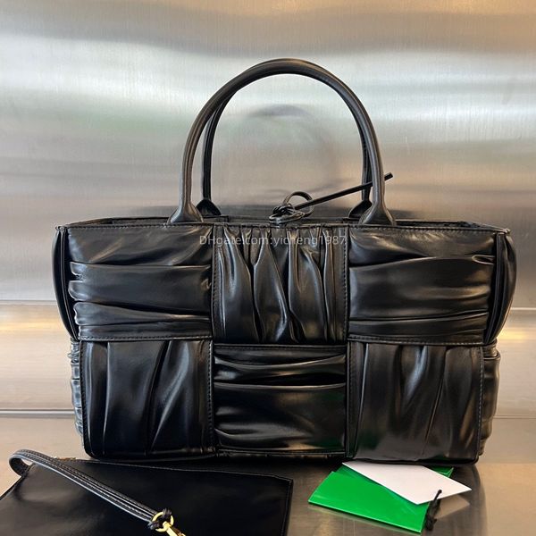 10a bv's medium 30cm arco tote bag pleated woven cowhide shopping bag designers fahion single women real leather handbag black color in, Black;red
10a bv's medium 30cm arco tote bag pleated woven cowhide shopping bag designers fahion single women real leather handbag black color in, Black;red