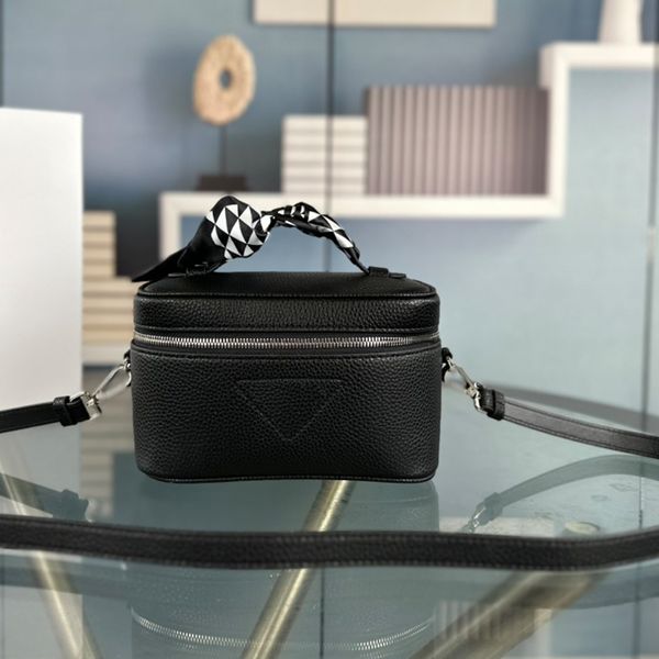 cosmetic bags women designer handbags purse large capacity box bag fashion hardware letters zipper closure removable leather shoulder strap
cosmetic bags women designer handbags purse large capacity box bag fashion hardware letters zipper closure removable leather shoulder strap